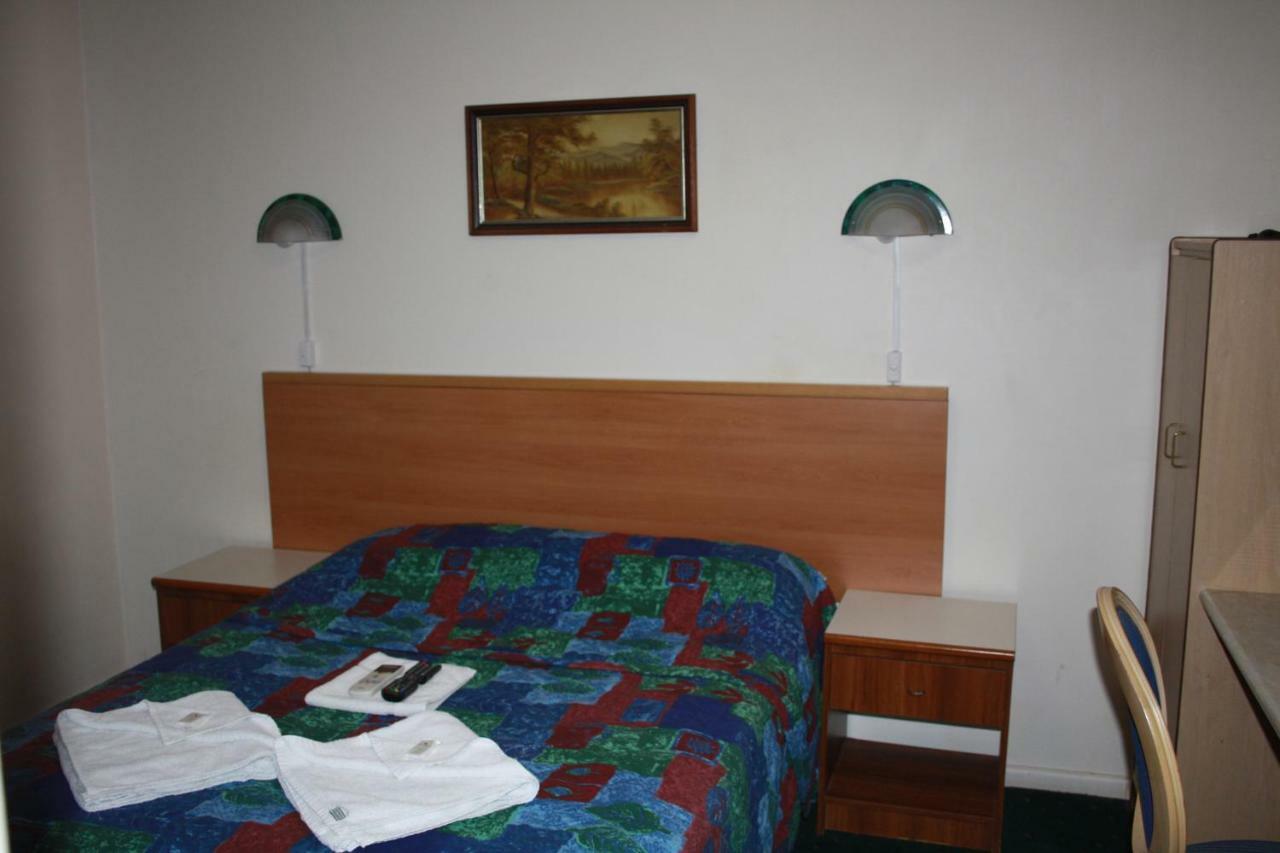Linwood Lodge Motel Sydney Bagian luar foto